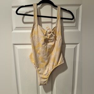 ✨Bundle of bathing suits